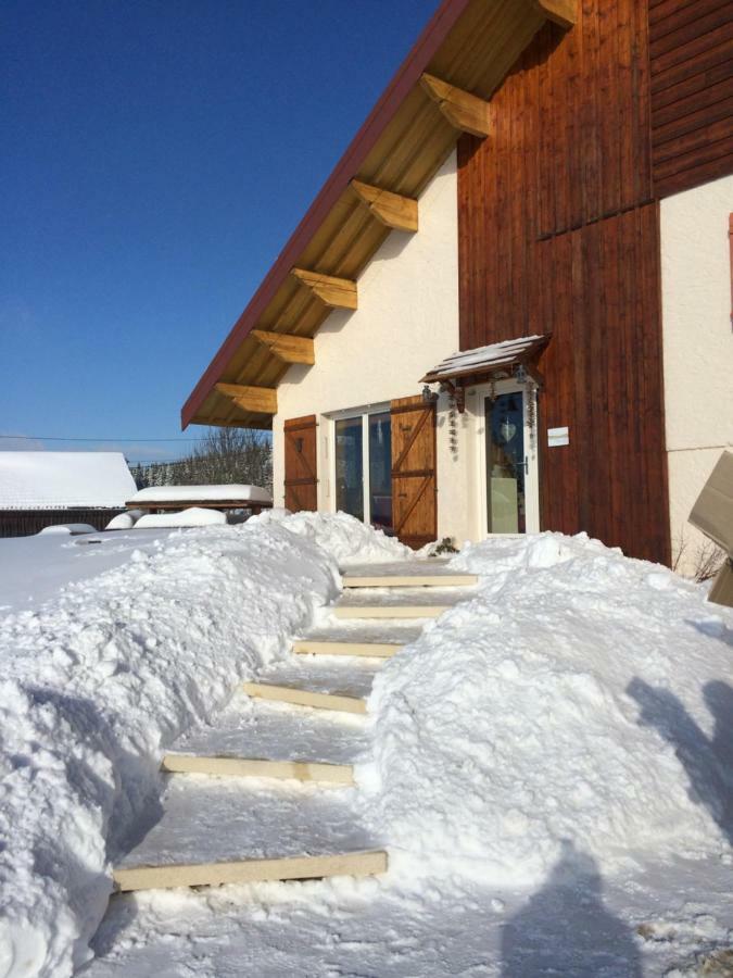 Les Fourgs Au Charnet B&B 외부 사진